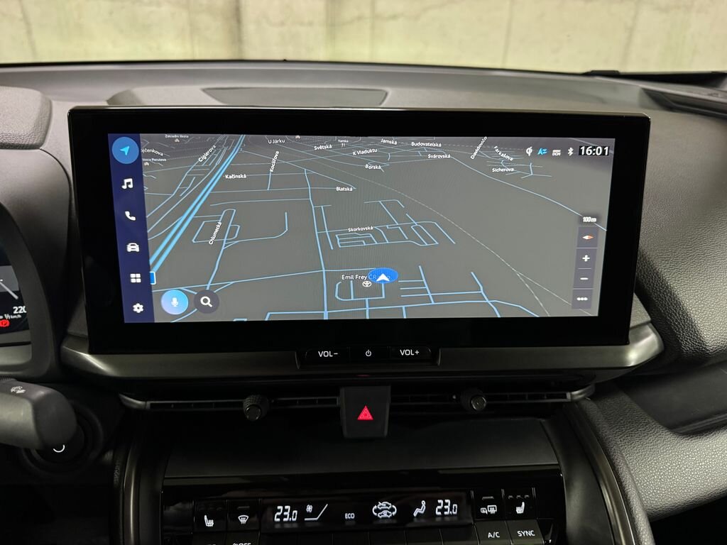 Toyota C-HR SUV 1,8 l 72 kw