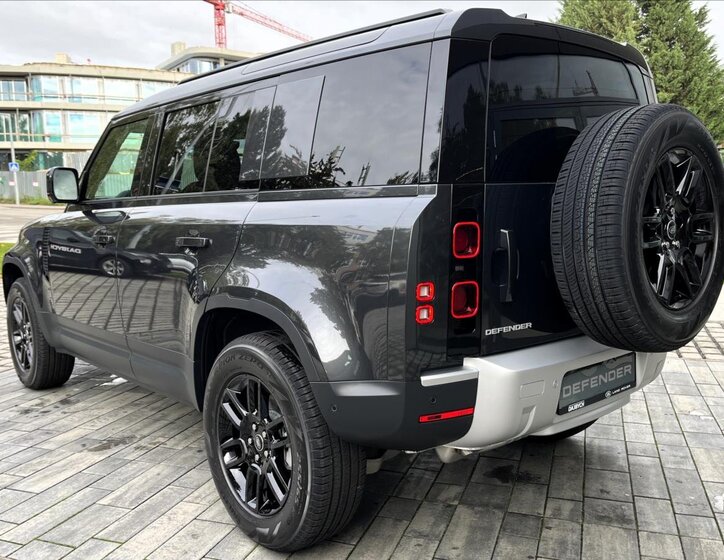 Land Rover Defender SUV 3,0 l 147 kw