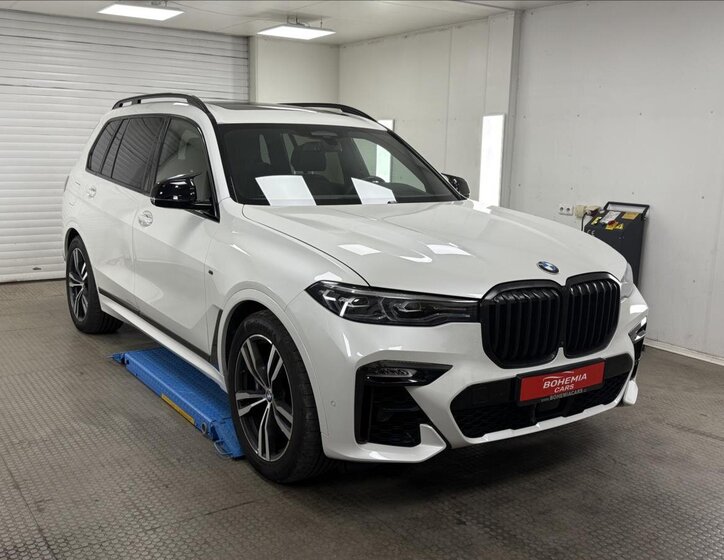BMW X7 Kombi 3,0 l 250 kw