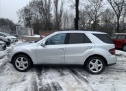 Mercedes-Benz Třídy M SUV / Terénní 4,0 l 225 kw