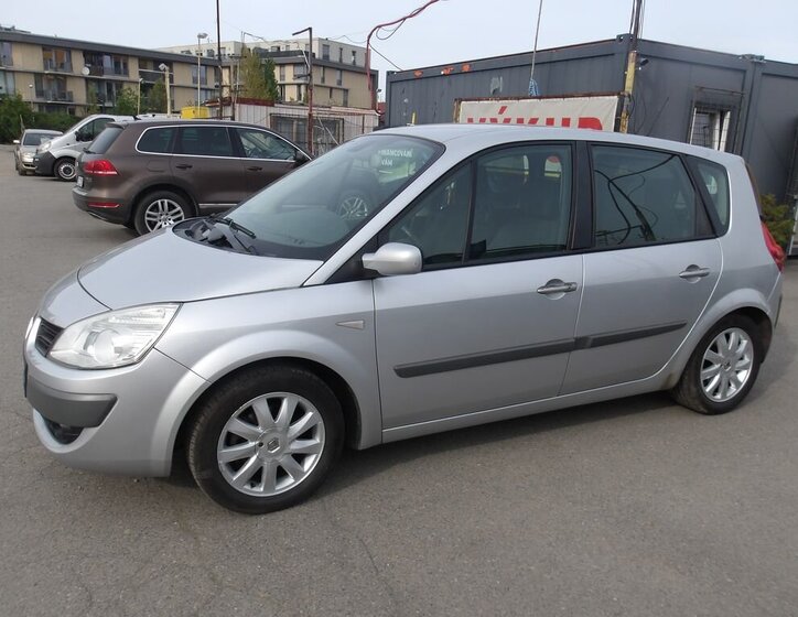 Renault Scénic Kombi 1,5 l 76 kw