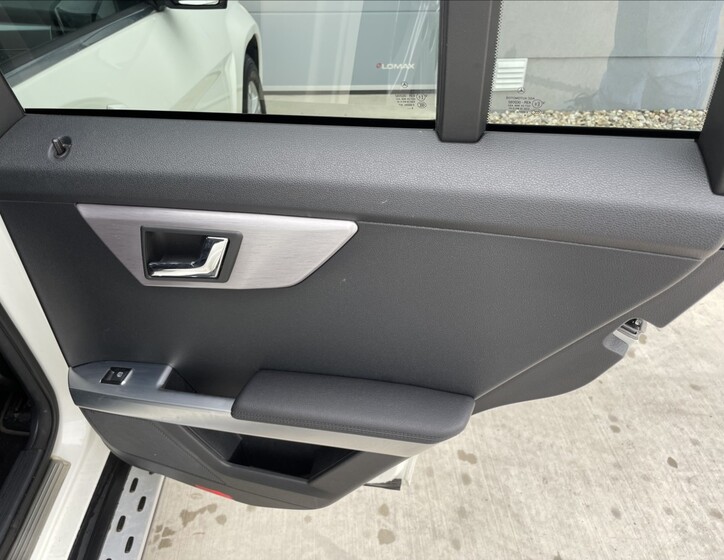 Mercedes-Benz GLK 23