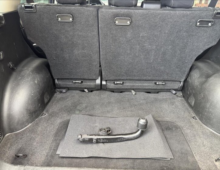 Suzuki Grand Vitara SUV 2,0 l 103 kw