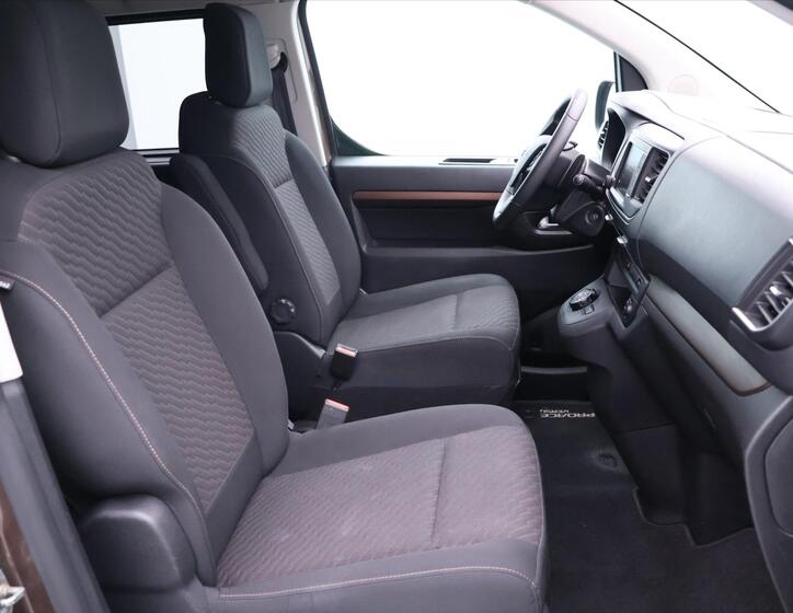 Toyota ProAce Verso 12