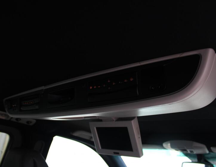 Mercedes-Benz Viano 10