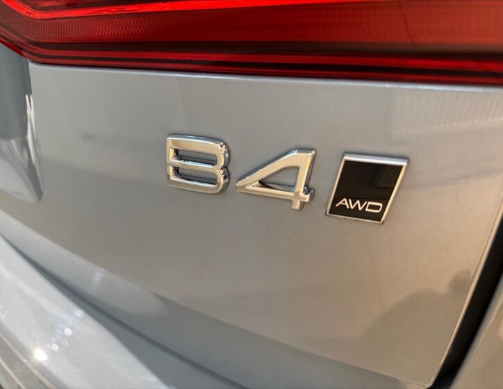 Volvo XC60 SUV 2,0 l 145 kw