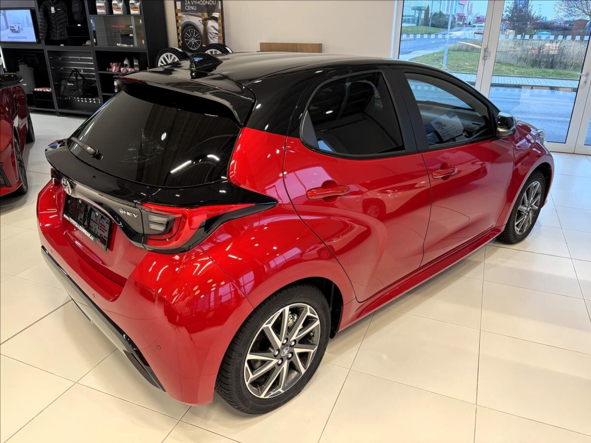 Toyota Yaris Hatchback 1,5 l 96 kw