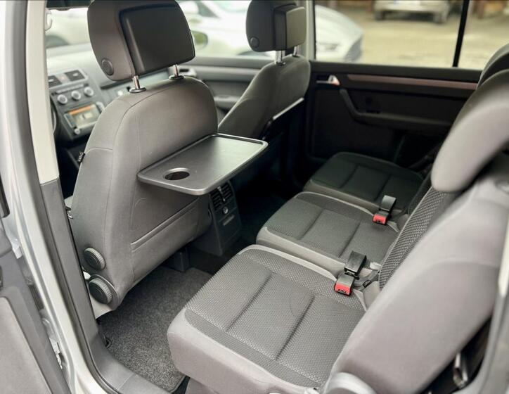 Volkswagen Touran 13
