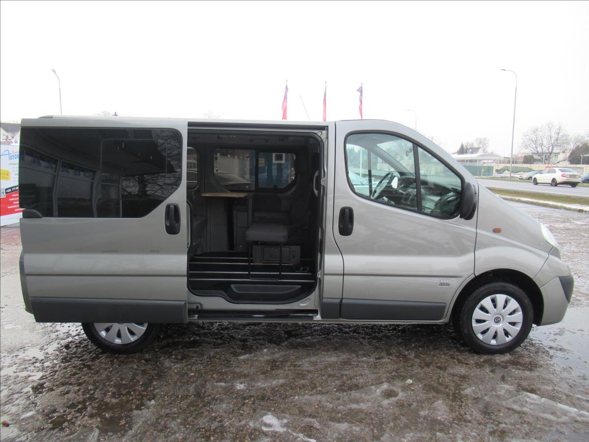 Opel Vivaro Ostatní 2,5 l 84 kw