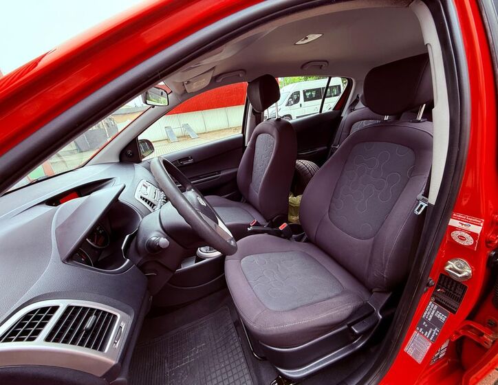 Hyundai i20 12