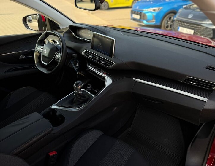 Peugeot 3008 SUV / Terénní 1,2 l 96 kw