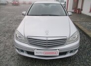 Mercedes-Benz Třídy C Sedan / Limuzína 1,8 l 115 kw