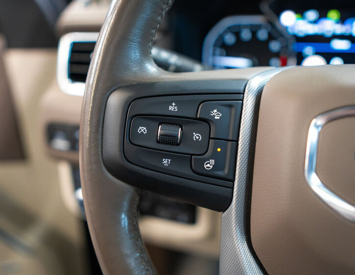 GMC Yukon SUV / Terénní 6,2 l 313 kw