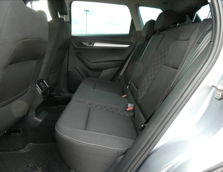 Škoda Karoq SUV / Terénní 2,0 l 110 kw