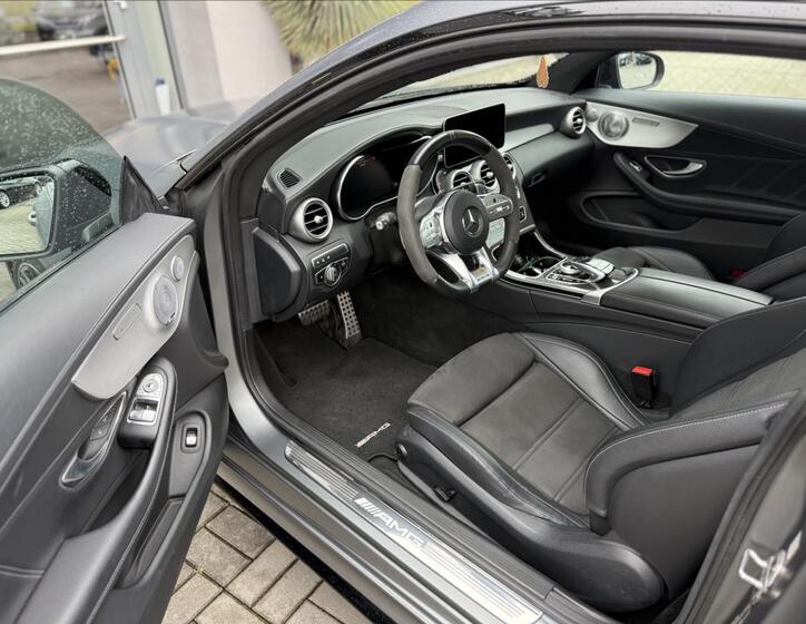 Mercedes-Benz Třídy C 9