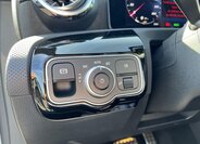 Mercedes-Benz Třídy A Hatchback 1,3 l 120 kw