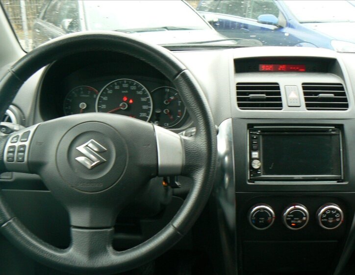 Suzuki SX4 SUV 1,6 l 79 kw