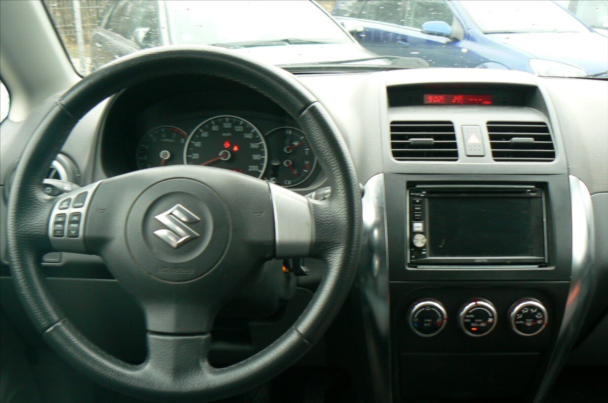 Suzuki SX4 SUV 1,6 l 79 kw