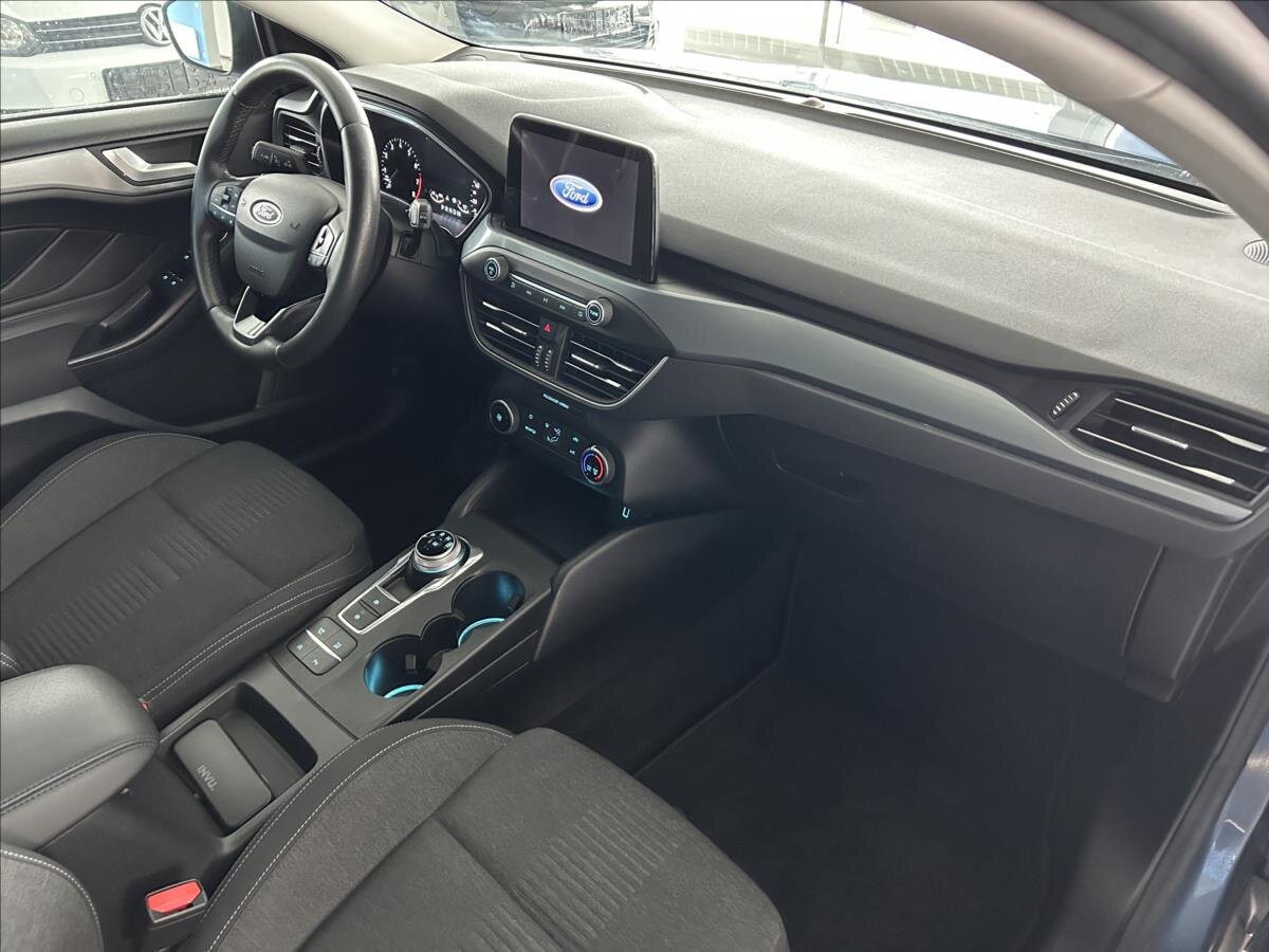 Ford Focus Hatchback 999,0 92 kw