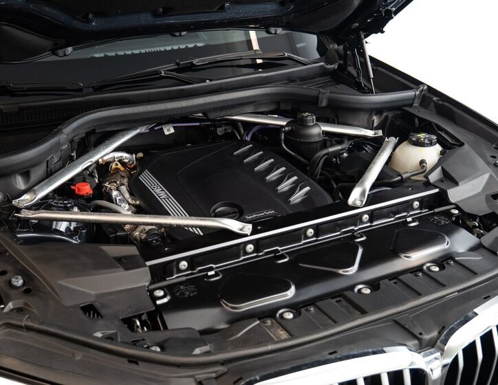 BMW X5 SUV / Terénní 3,0 l 250 kw