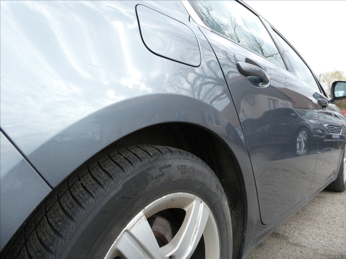 Peugeot 508 Sedan / Limuzína 1,6 l 115 kw