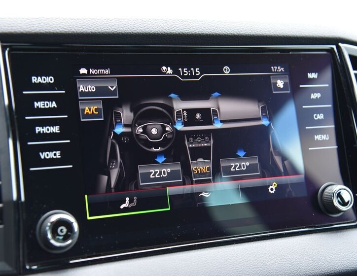 Škoda Karoq SUV / Terénní 1,5 l 110 kw