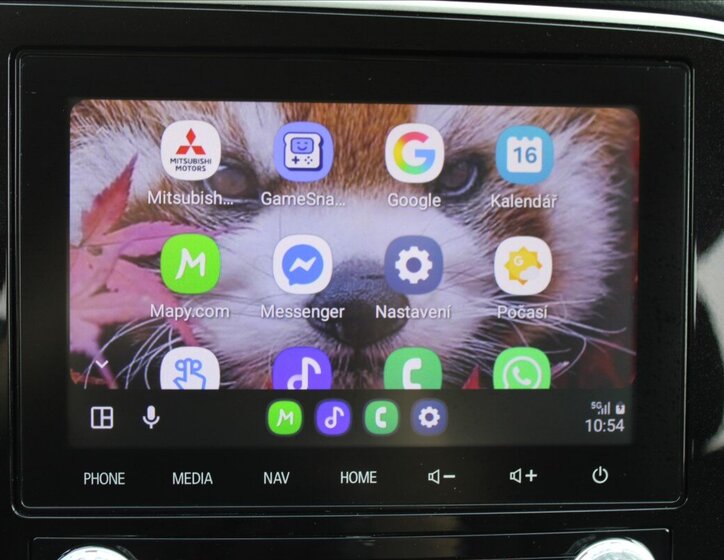 Mitsubishi Outlander SUV / Terénní 2,0 l 110 kw