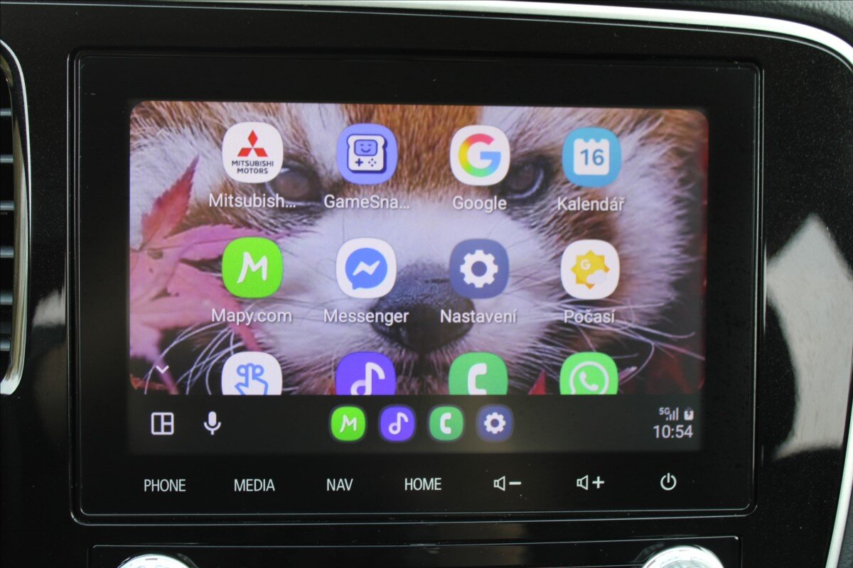 Mitsubishi Outlander SUV / Terénní 2,0 l 110 kw