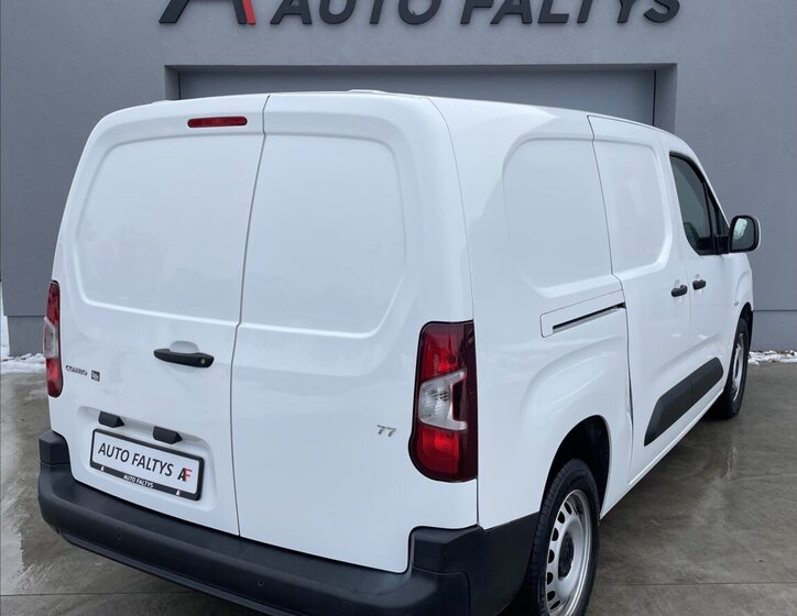 Opel Combo Skříň 1,5 l 96 kw