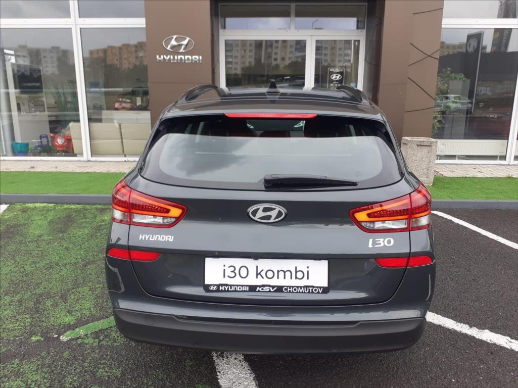 Hyundai i30 Kombi 1,5 l 70 kw