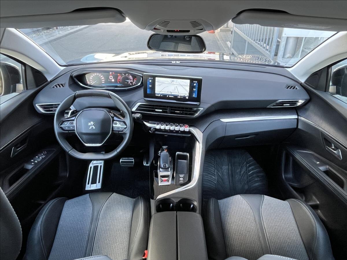 Peugeot 3008 SUV / Terénní 1,5 l 96 kw