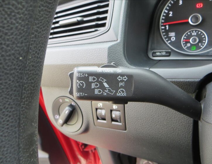 Volkswagen Caddy Skříň 1,4 l 81 kw