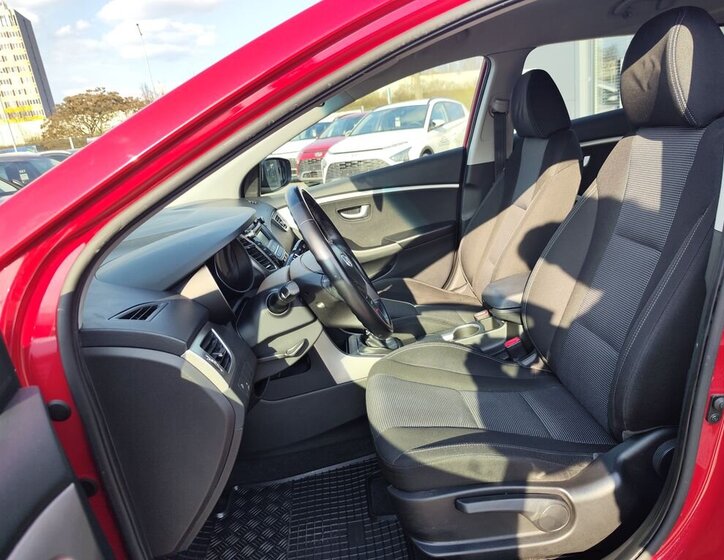 Hyundai i30 Kombi 1,4 l 73 kw