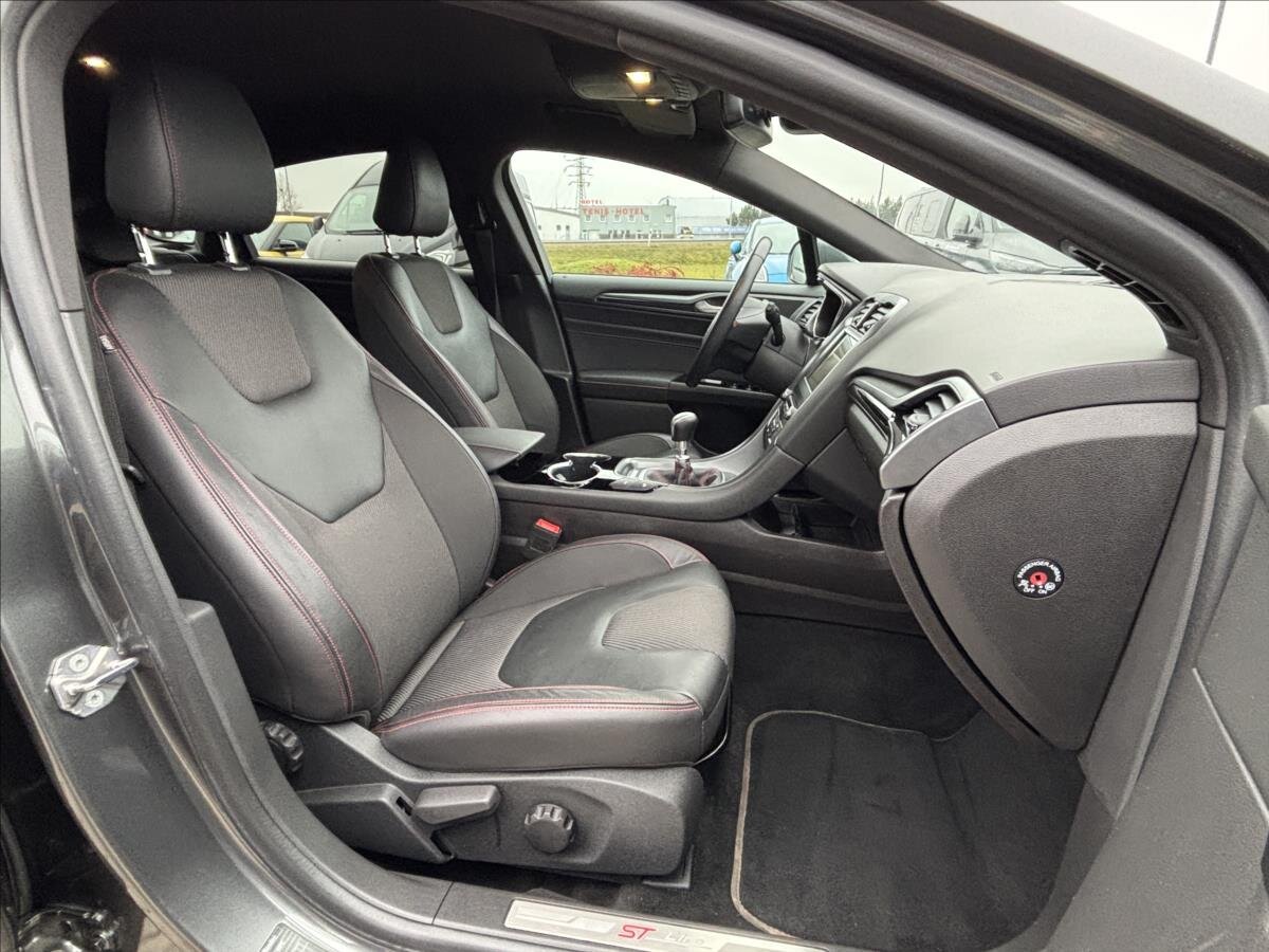 Ford Mondeo Liftback 1,5 l 121 kw