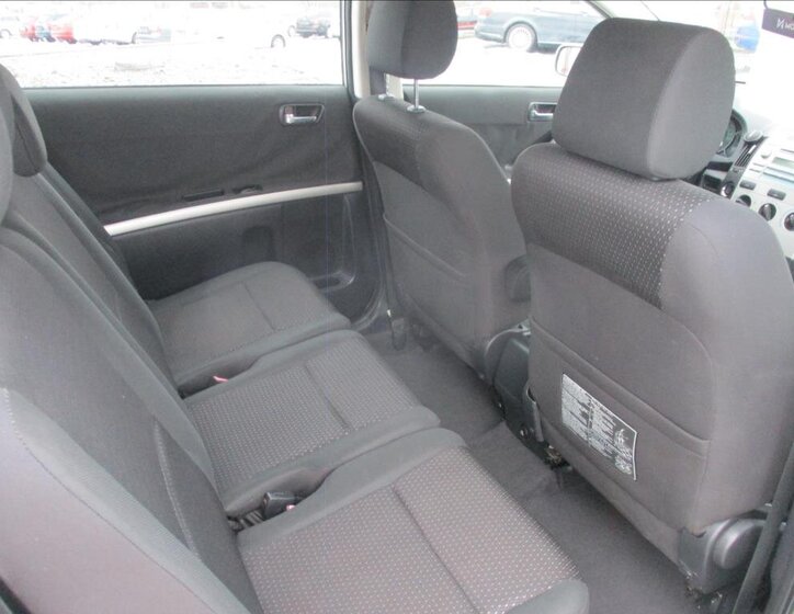 Toyota Corolla Verso 11