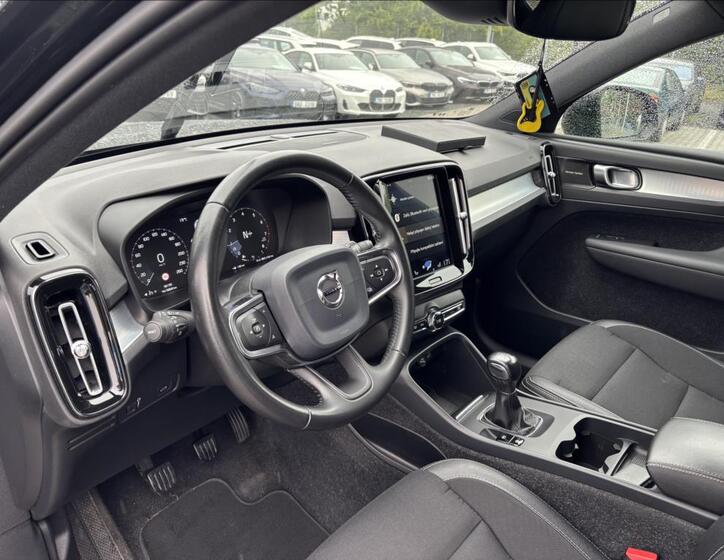 Volvo XC40 9
