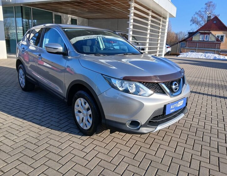 Nissan Qashqai SUV 1,6 l 120 kw