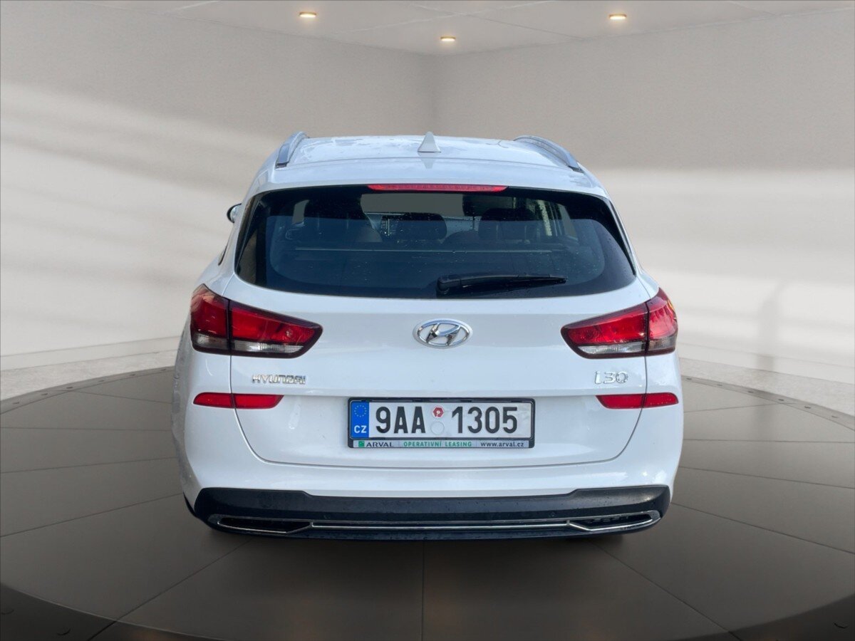 Hyundai i30 Kombi 998,0 88 kw