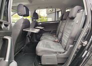 Volkswagen Touran 13