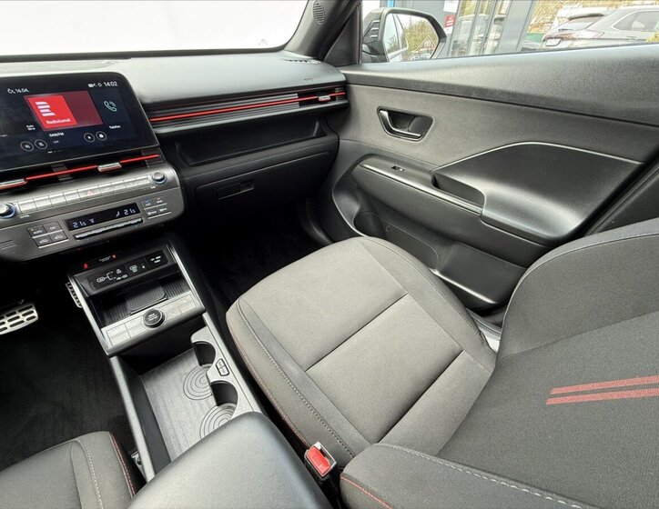 Hyundai Kona SUV / Terénní 1,6 l 145 kw