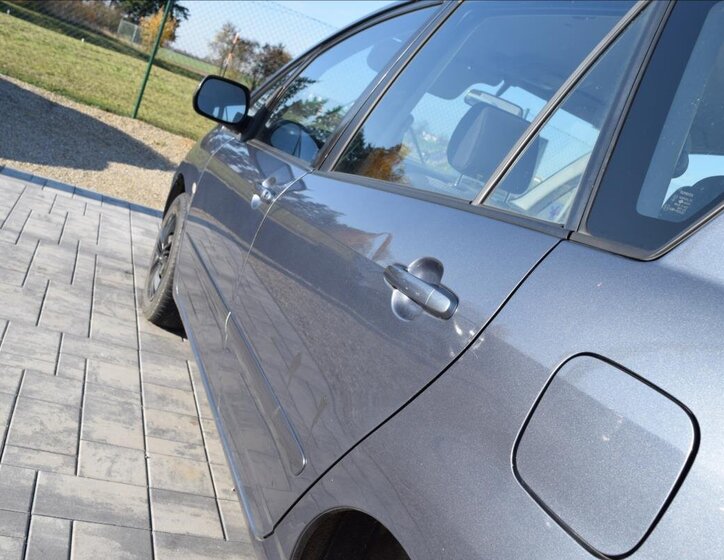 Toyota Corolla Verso 11