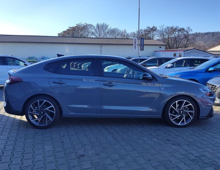 Hyundai i30 Liftback 1,5 l 117 kw