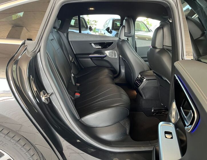 Mercedes-Benz EQE 16