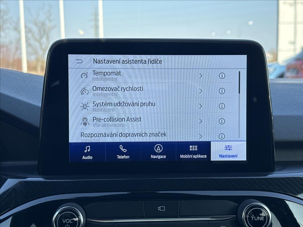 Ford Kuga SUV / Terénní 1,5 l 110 kw