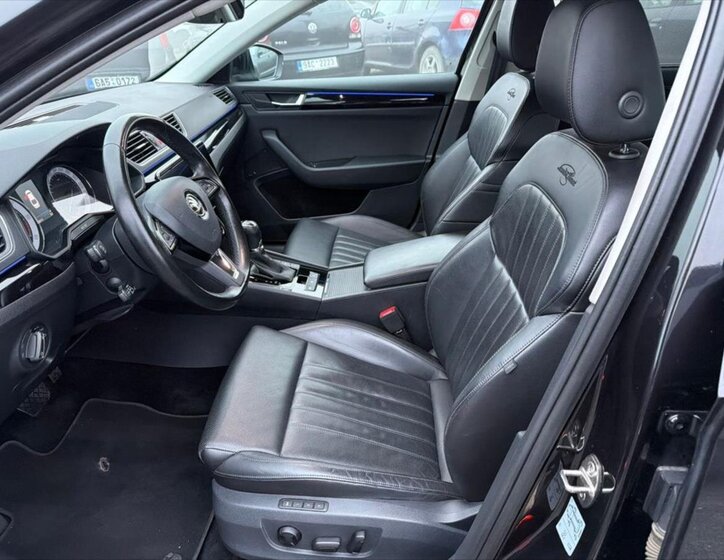 Škoda Superb 11