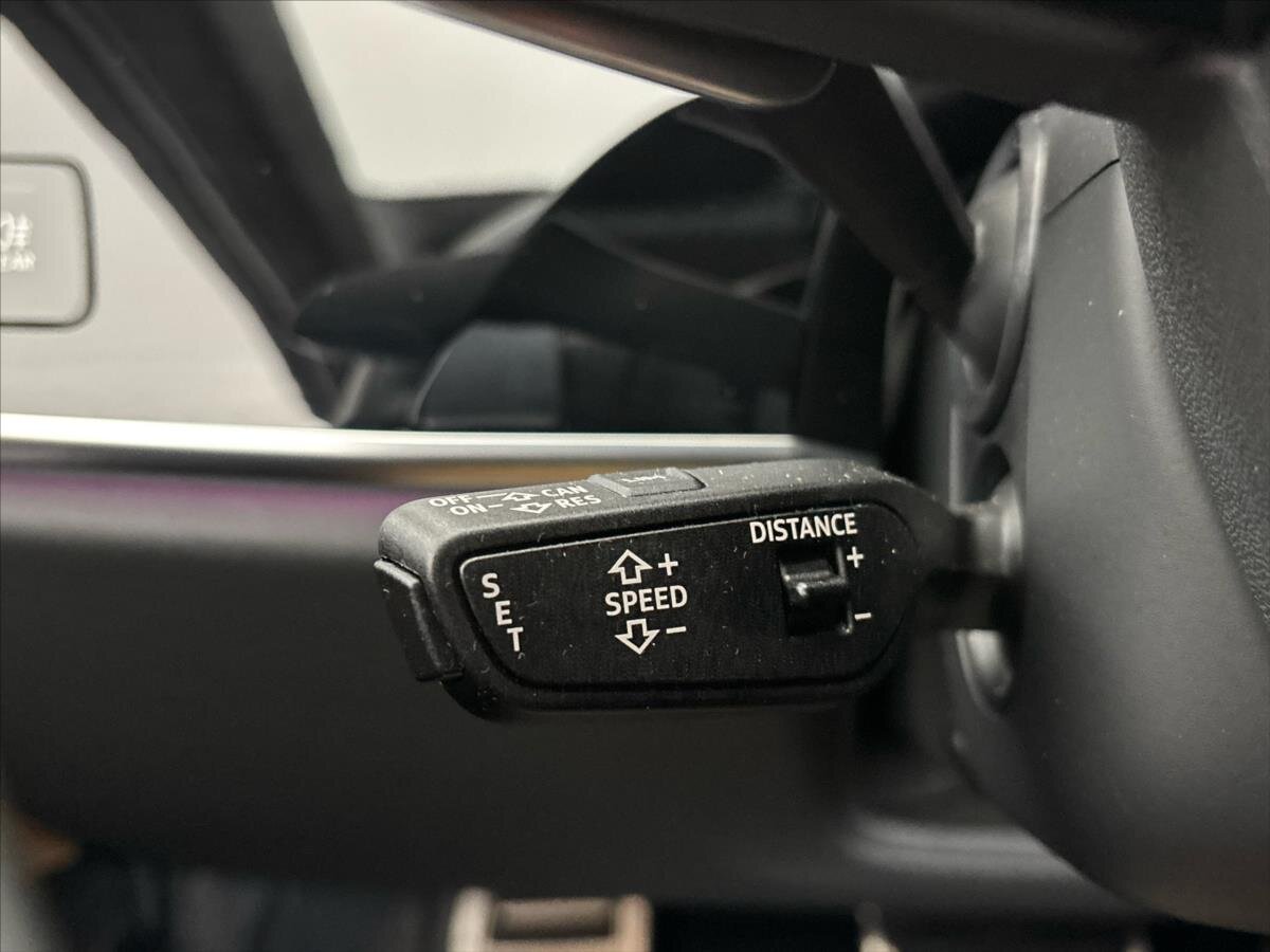 Audi S8 Sedan / Limuzína 4,0 l 420 kw