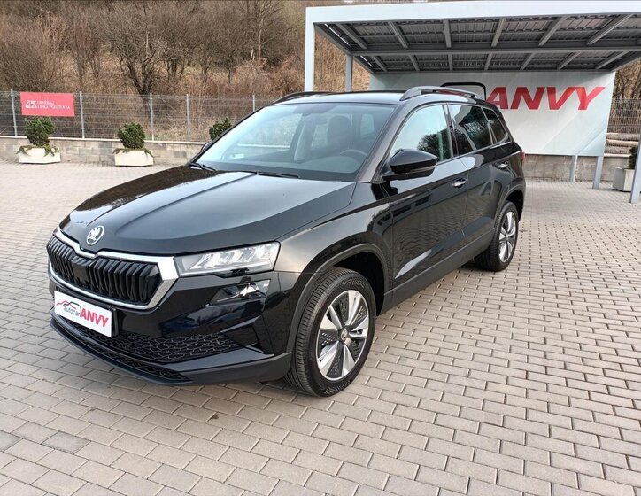 Škoda Karoq SUV / Terénní 1,5 l 110 kw