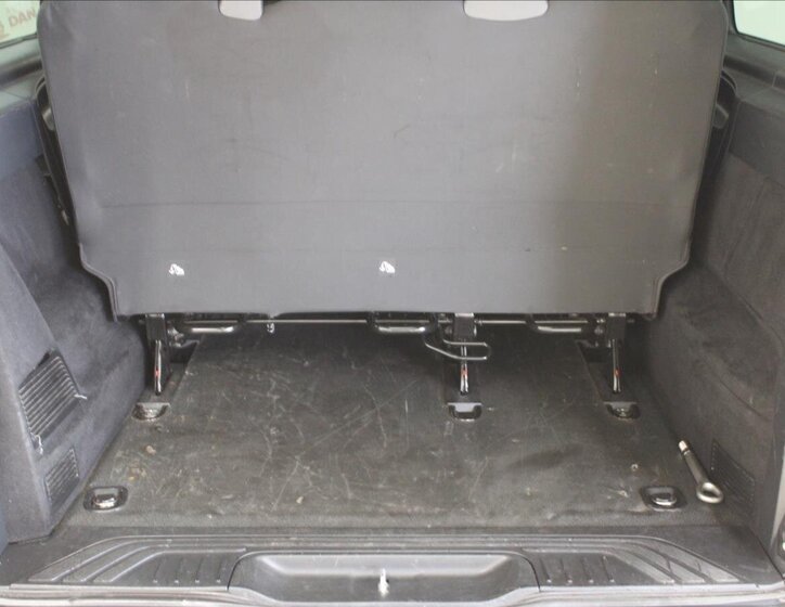 Mercedes-Benz Vito 8