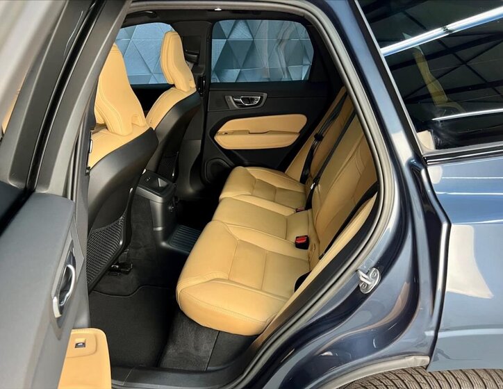 Volvo XC60 SUV 2,0 l 186 kw