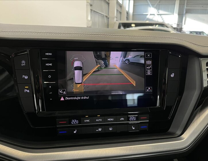 Volkswagen Touareg 12